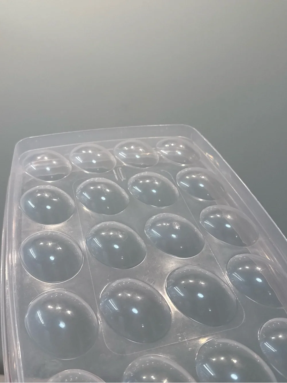 Rubbermaid Deviled Egg Container Holds 20 eggs + 2 take along containers EUC